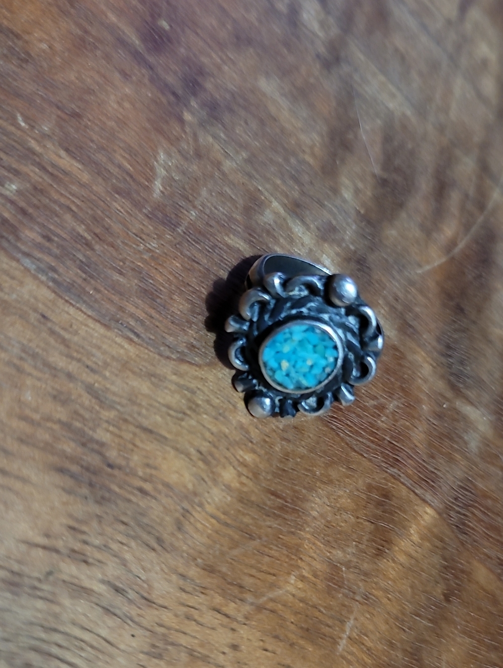 Vintage Turquoise Chip Inlay. Sterling Silver Ring Size 7.5